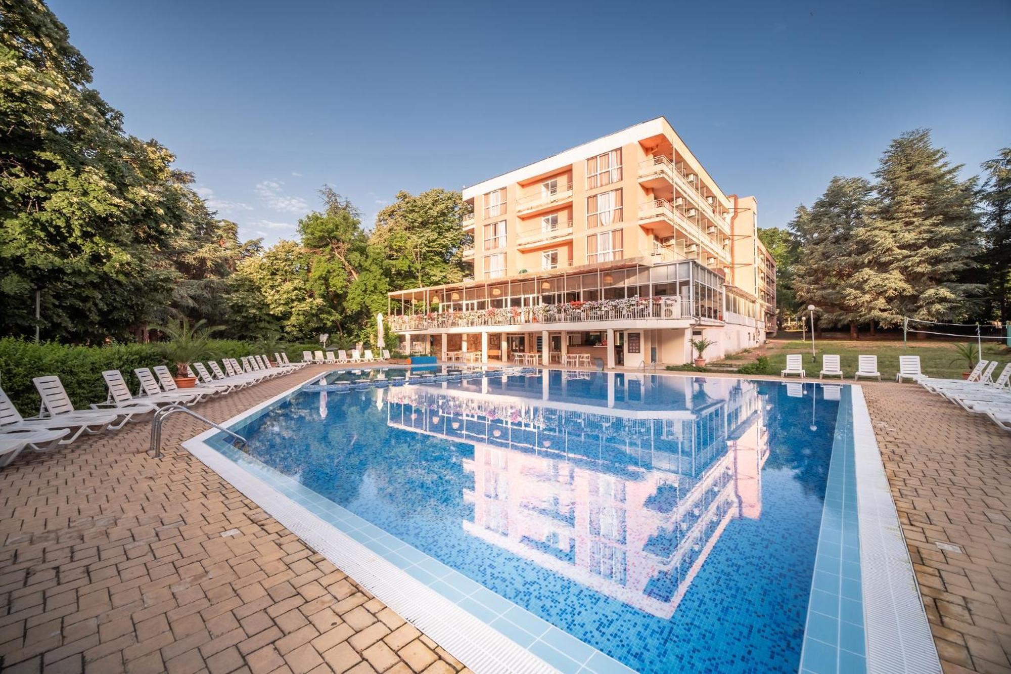 Gloria Hotel Saints Constantine and Helena ภายนอก รูปภาพ