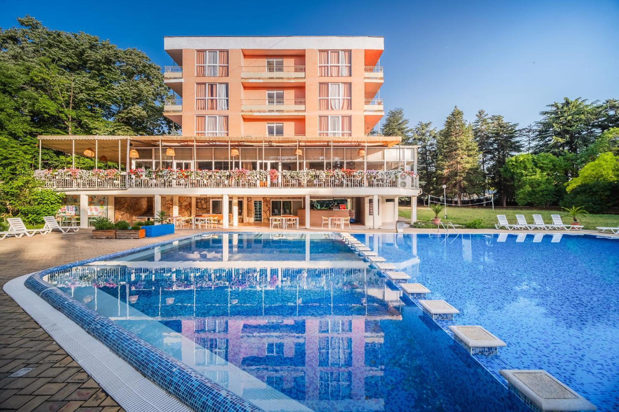 Gloria Hotel Saints Constantine and Helena ภายนอก รูปภาพ